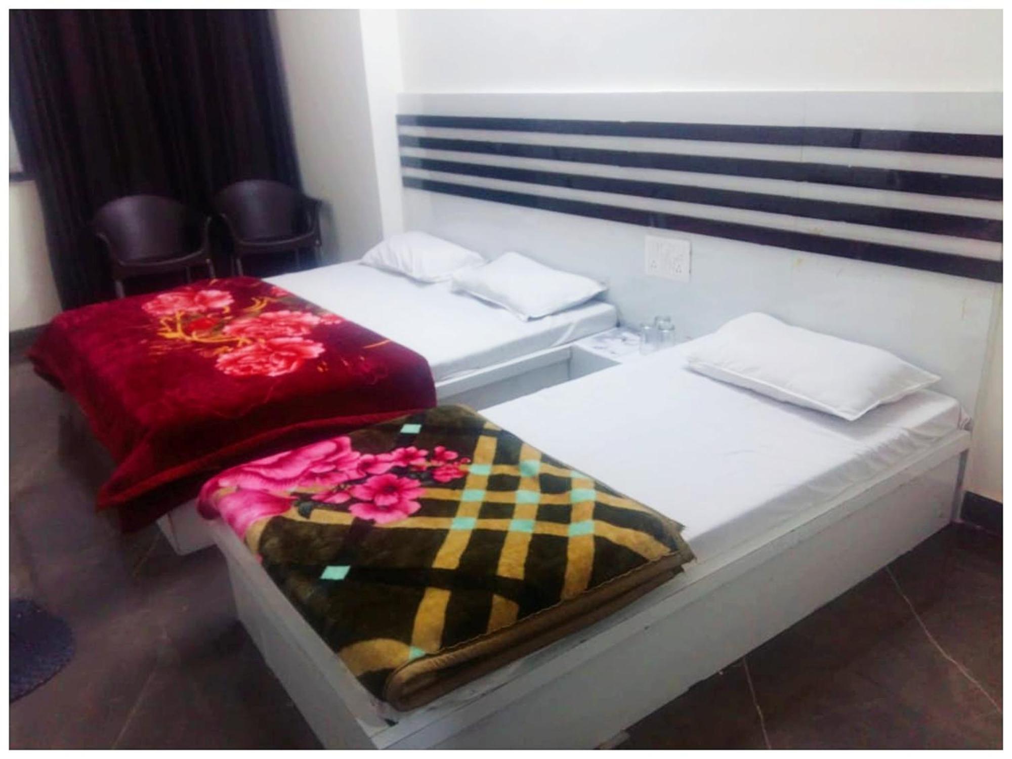 A Premium Hotel Sheeva Inn Near Temple - Fully Air Conditioning - Best Hotel Kankhal エクステリア 写真