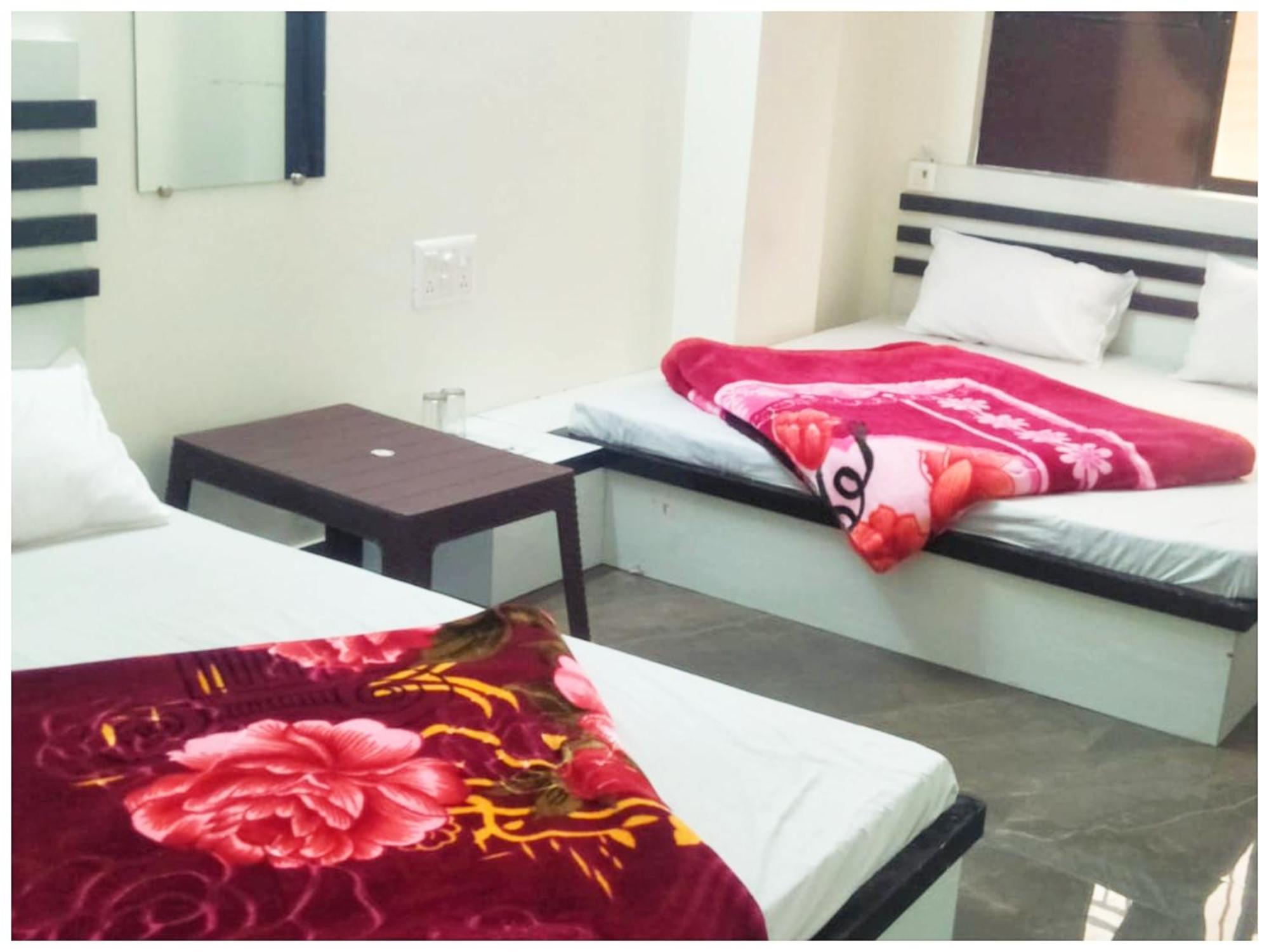 A Premium Hotel Sheeva Inn Near Temple - Fully Air Conditioning - Best Hotel Kankhal エクステリア 写真